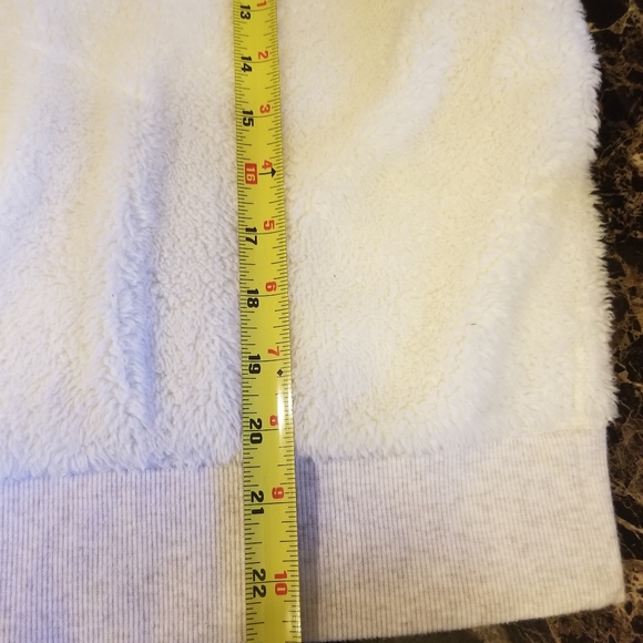 Victoria's Secret Plush Cream Color Hoodie Pullover w/Hood Sz Large-XL Like New - Picture 12 of 14